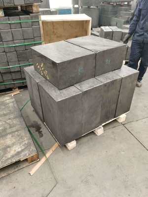 Bloco isostático de grafite com 100% de carbono e tamanho de grão de 10 microns