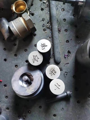 Caixa de grafite personalizada para fundição de três dias Vida útil do molde de grafite tubular