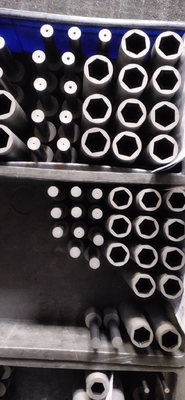 8% Porosidade e Resistência de 7-10 Ohm Mofo de Grafite Hexangular para Barra de Latão Personalizada