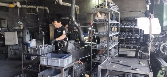 Muito suavemente dentro de moldes de moldagem de grafite com opções de personalização