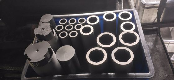 Molde de grafite hexagonal para fundição contínua