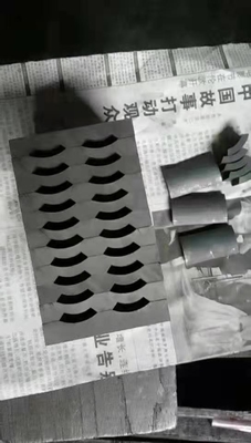 Molde de grafite de alta temperatura em forma personalizada GM-85 com uma densidade de 1.91g