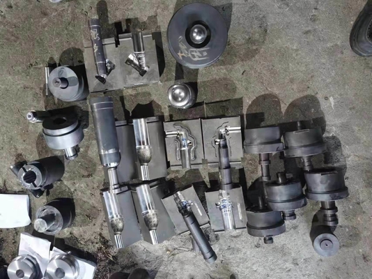 Peças de parafusos de tamanho personalizado M3 M4 M5 Macho Peça de parafusos feminina para ferramenta de forja de metal pneumática
