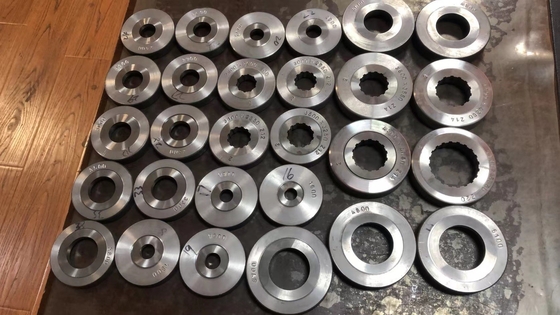 Matrizes de carburo de tungstênio de alta dureza para descascar estampagem de metal em branco