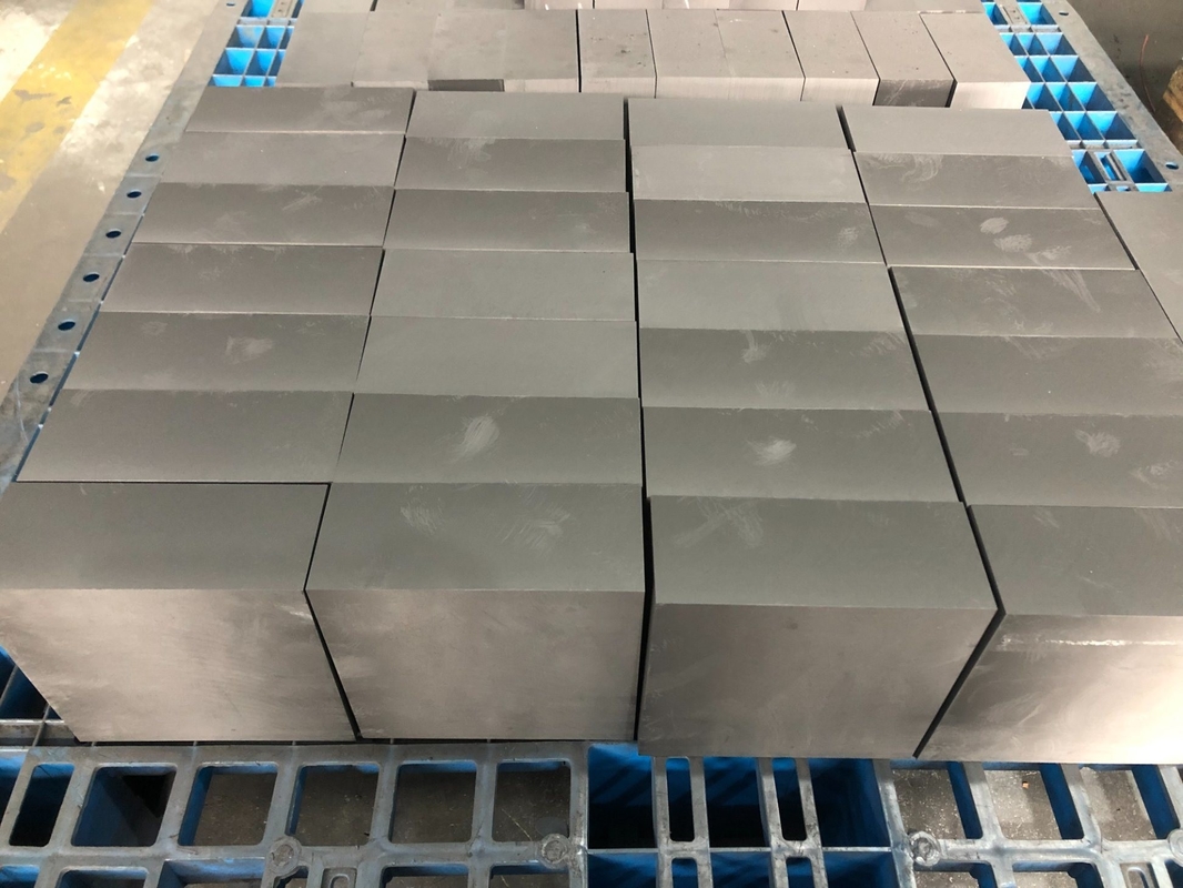 Grafite isostático de qualidade industrial para a indústria do alumínio Densidade 1,75 g 1,80 g 1,85 g/cm3