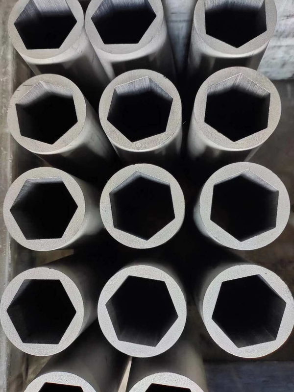 Densidade e revestimento interno preto liso Densidade 1,85 g Grafite para fundição de latão
