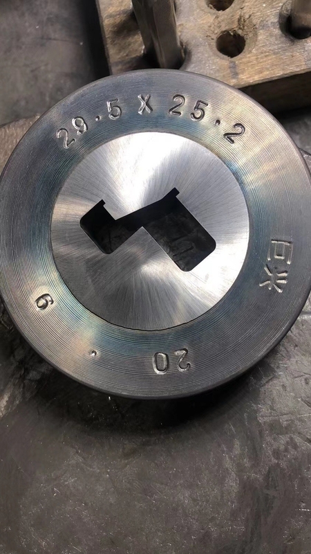 60.00cm * 35.00cm * 25.00cm Tamanho do pacote Tubos de Carbono de Tungstênio para Punches e Matrices